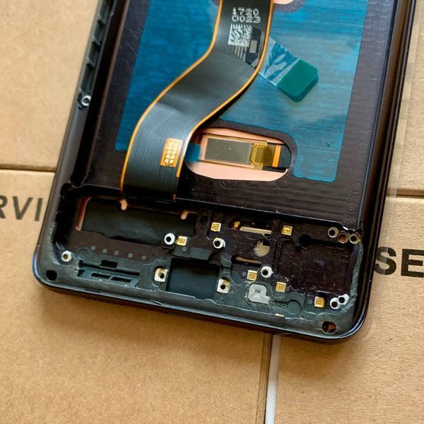 Дисплей для Samsung G985 | G986 Galaxy S20 Plus з чорним тачскріном та корпусною рамкою, OLED 1405365 фото
