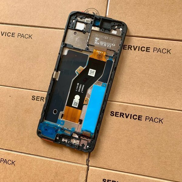 Дисплей для Tecno Spark Go 2024 з чорним тачскріном та корпусною рамкою, Original (PRC) 555715 фото
