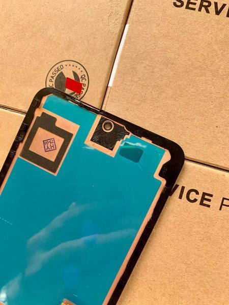Дисплей для Google Pixel 8 Pro (GC3VE, G1MNW) з чорним тачскріном, Original Refurbished 109023 фото
