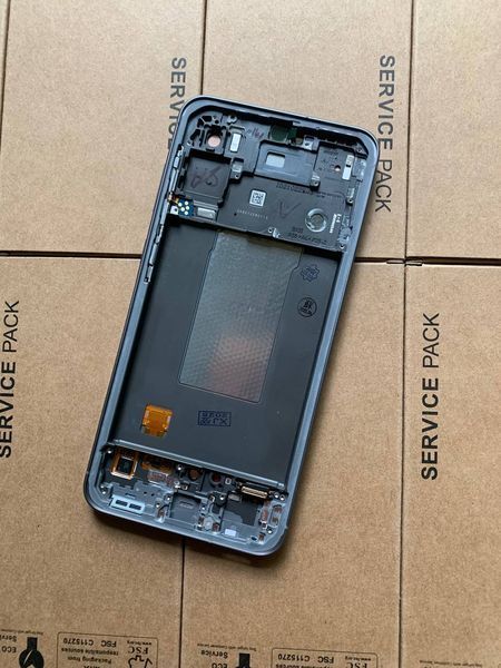 Дисплей для Samsung A566 Galaxy A56 5G 2025 з чорним тачскріном та корпусною рамкою, Original (China) 83329 фото