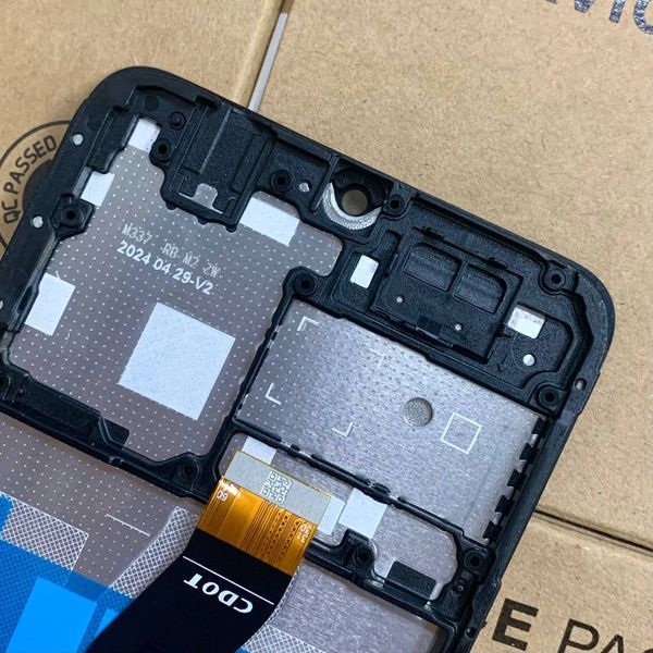 Дисплей для Xiaomi Redmi A3 (23129RN51X) з чорним тачскріном та корпусною рамкою, Original (PRC) 9860804_1 фото