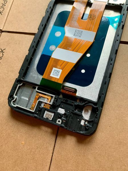 Дисплей для Samsung A055 Galaxy A05 2023 з чорним тачскріном та корпусною рамкою, Original (China) 83320 фото